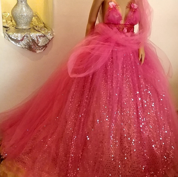 YASMINE Pink Tulle Sequin Wedding Ballgown Set - Picture 2 of 8